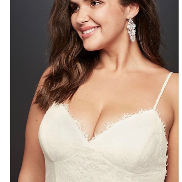 NWT Davids Bridal GALINA  ADD TO WISHLIST Low- Back Soft Lace Wedding Dress - Picture 5 of 8